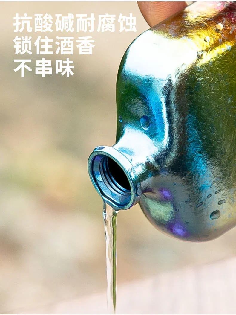 Pure Titanium Hip Flask detail 8